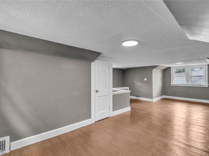 1982 Reyburn Road , Cleveland, OH 44112 Photo 35