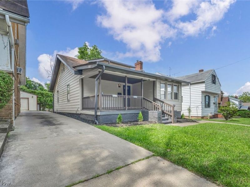 1982 Reyburn Road , Cleveland, OH 44112 Photo 4