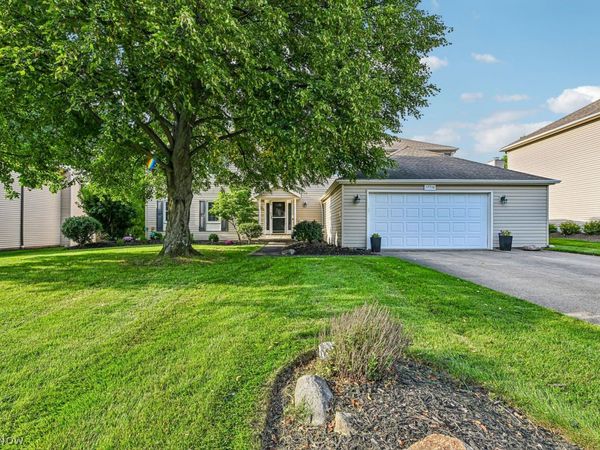 17716 Plymouth Row, Strongsville, OH 44136