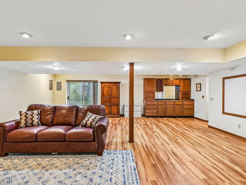 17716 Plymouth Row, Strongsville, OH 44136 Photo 32