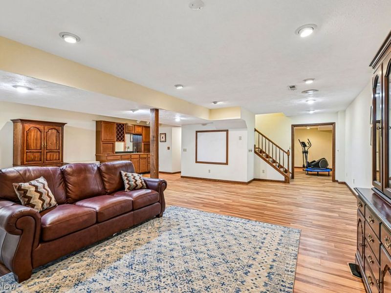17716 Plymouth Row, Strongsville, OH 44136 Photo 33