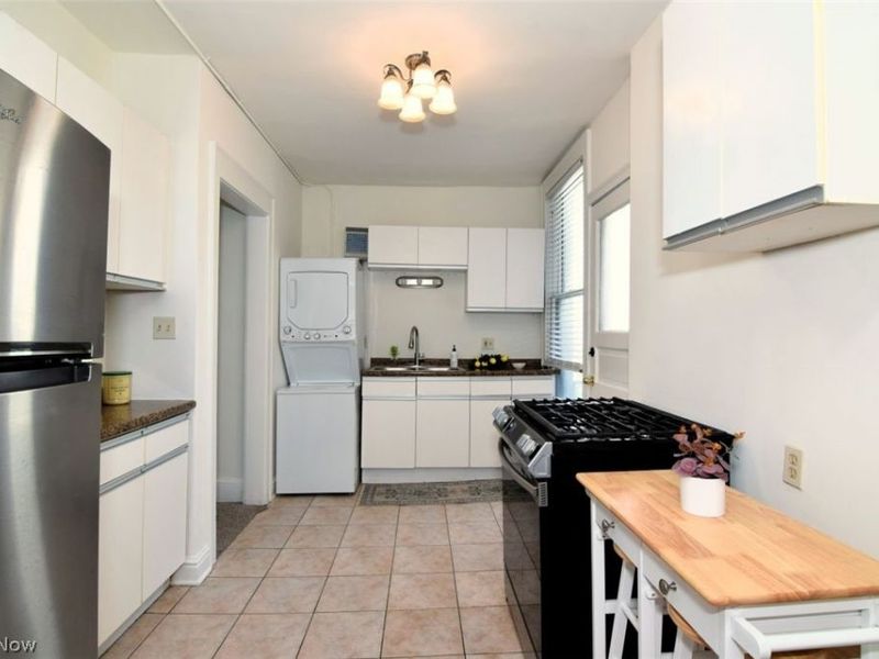 11426 Cedar Glen Parkway, Unit D3, Cleveland, OH 44106 Photo 13