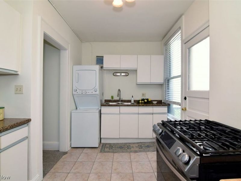 11426 Cedar Glen Parkway, Unit D3, Cleveland, OH 44106 Photo 14