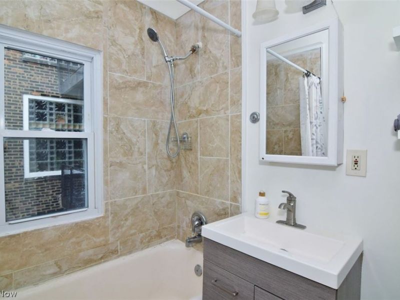 11426 Cedar Glen Parkway, Unit D3, Cleveland, OH 44106 Photo 26