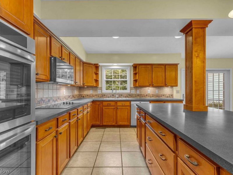 3529 Delmar Drive, Rocky River, OH 44116 Photo 10