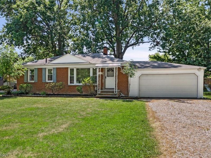 37695 Caroline Drive, Avon, OH 44011 Photo 2