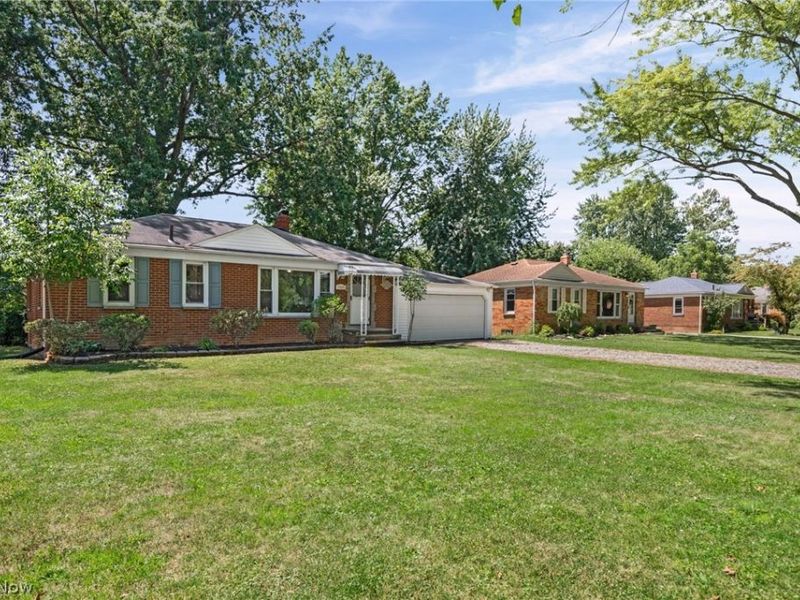 37695 Caroline Drive, Avon, OH 44011 Photo 3