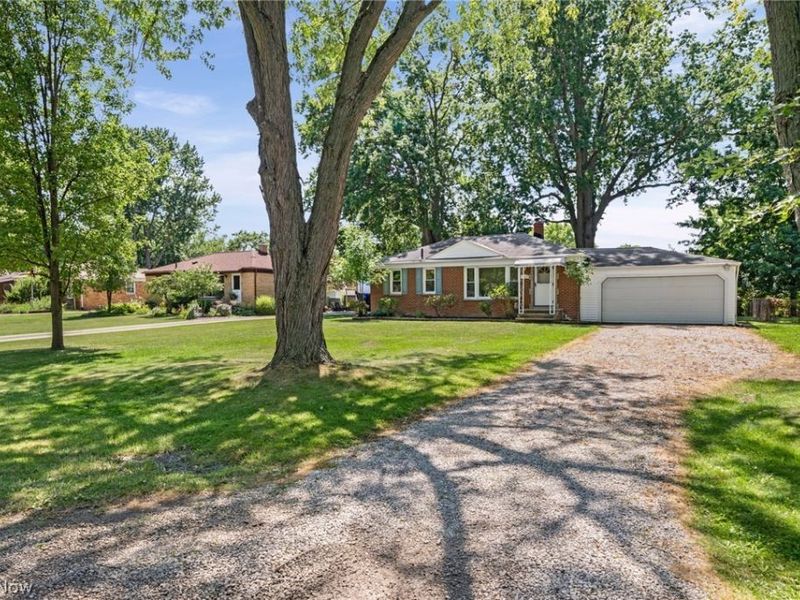37695 Caroline Drive, Avon, OH 44011 Photo 4