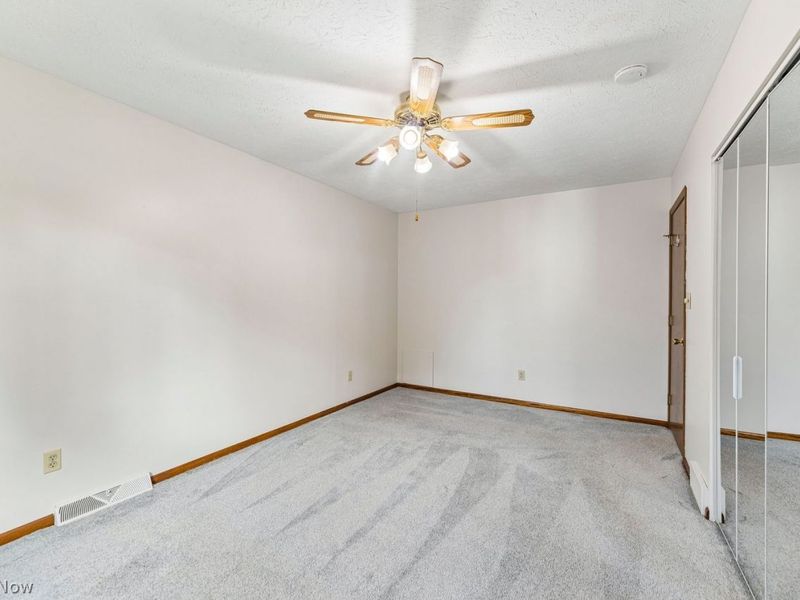 6095 Denise Drive, North Ridgeville, OH 44039 Photo 28