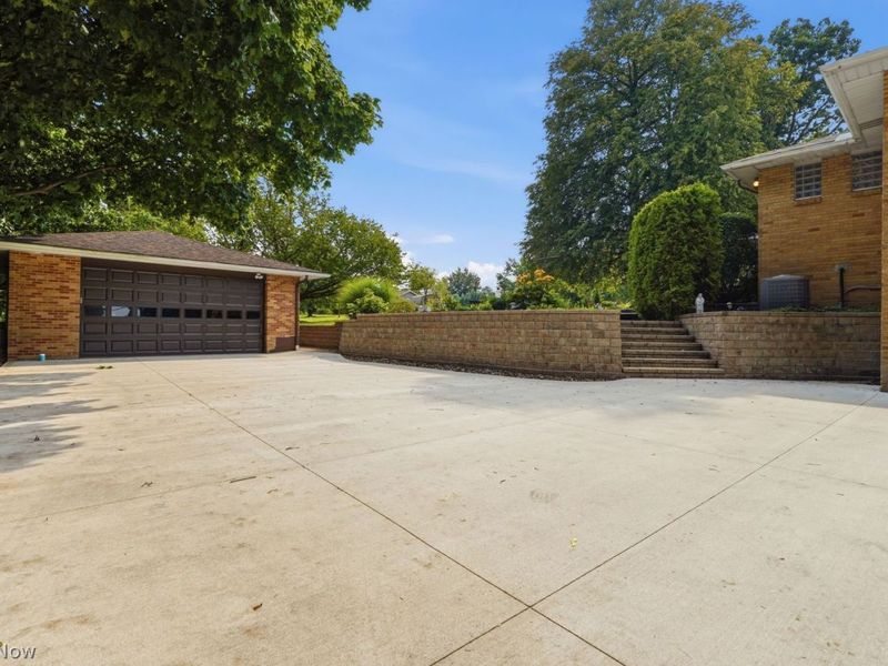 4950 E Pleasant Valley Road E, Seven Hills, OH 44131 Photo 39