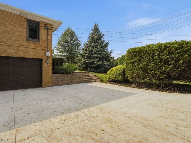 4950 E Pleasant Valley Road E, Seven Hills, OH 44131 Photo 40