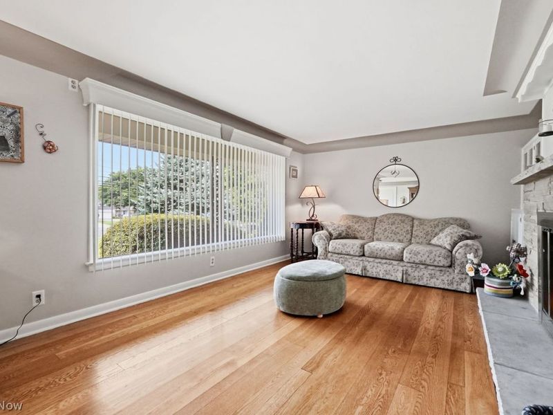 4950 E Pleasant Valley Road E, Seven Hills, OH 44131 Photo 6