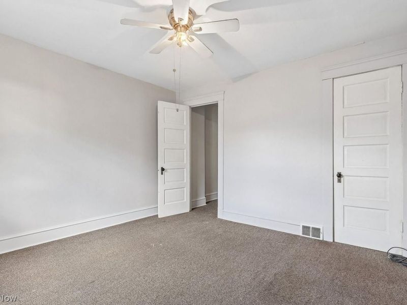 4302 Woburn Avenue, Cleveland, OH 44109 Photo 19