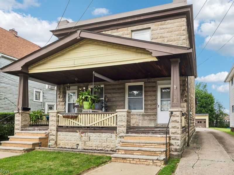 4302 Woburn Avenue, Cleveland, OH 44109 Photo 2