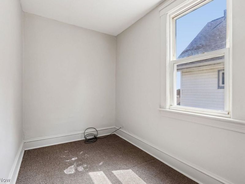 4302 Woburn Avenue, Cleveland, OH 44109 Photo 25