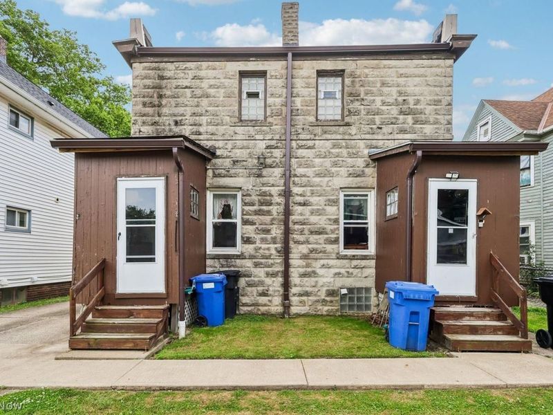 4302 Woburn Avenue, Cleveland, OH 44109 Photo 31