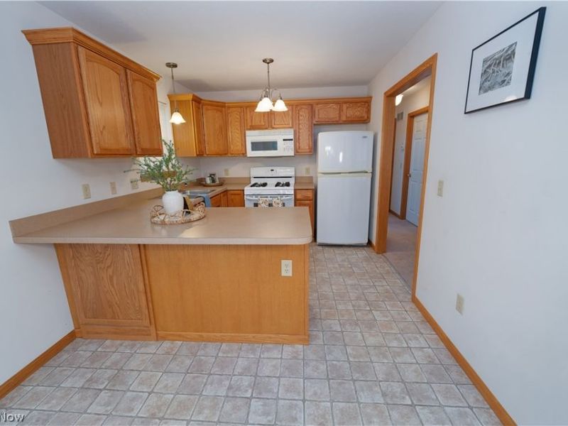 854 Susan Road, Ravenna, OH 44266 Photo 9