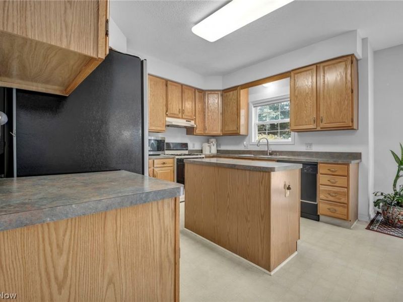 4145 Burnwyke Court, Copley, OH 44321 Photo 10