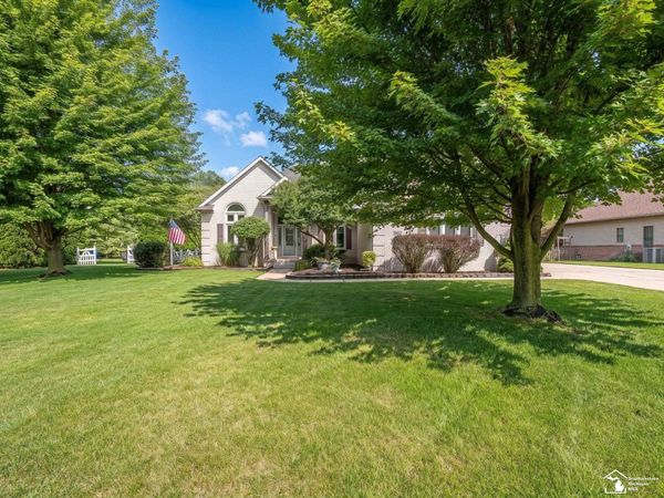 367 Golfview Way, Monroe, MI 00000