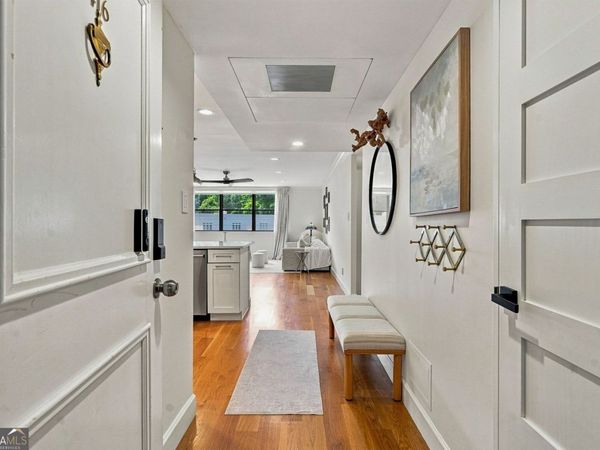 2965 Pharr Court South NW, Unit 416, Atlanta, GA 30305