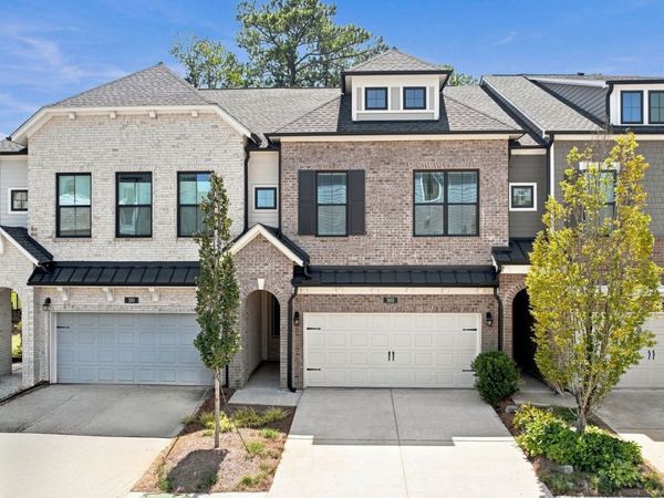 300 Walker Avenue, Roswell, GA 30076