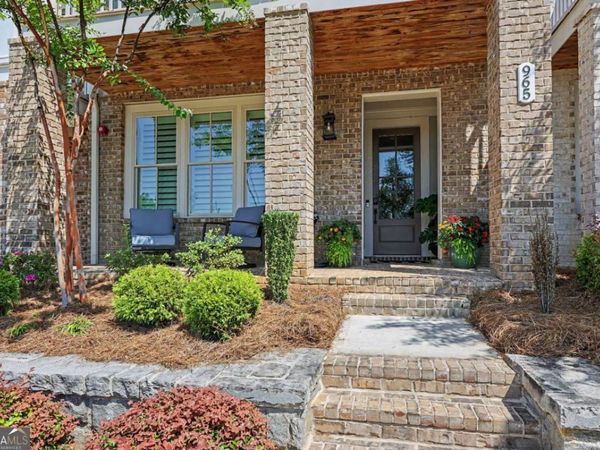 965 S On Main Drive, Woodstock, GA 30188