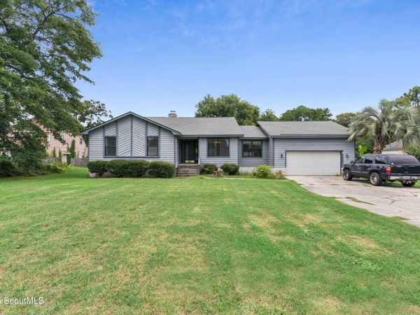 205 Twin Lakes Drive, Brunswick, GA 31525