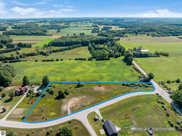 7921 Floreys Ranch Road, Buckley, MI 49620