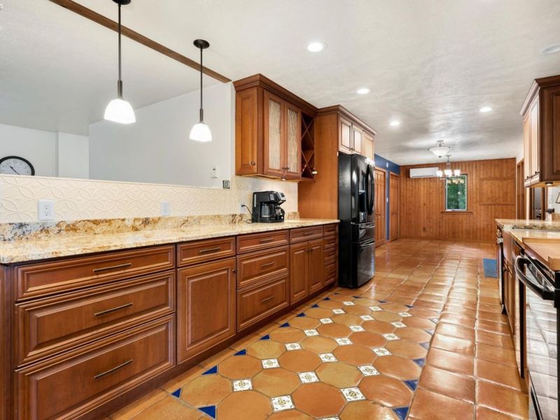 48 Concord Avenue, Put in Bay, OH 43456 Photo 14