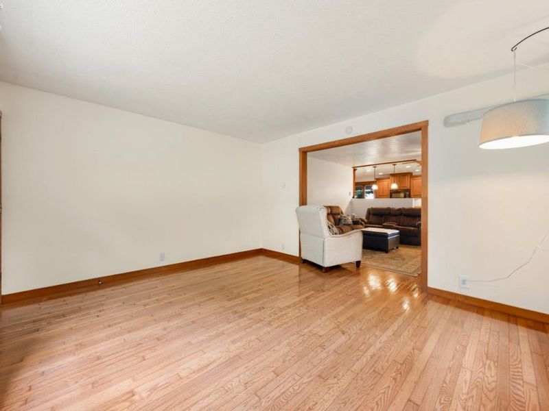 48 Concord Avenue, Put in Bay, OH 43456 Photo 9