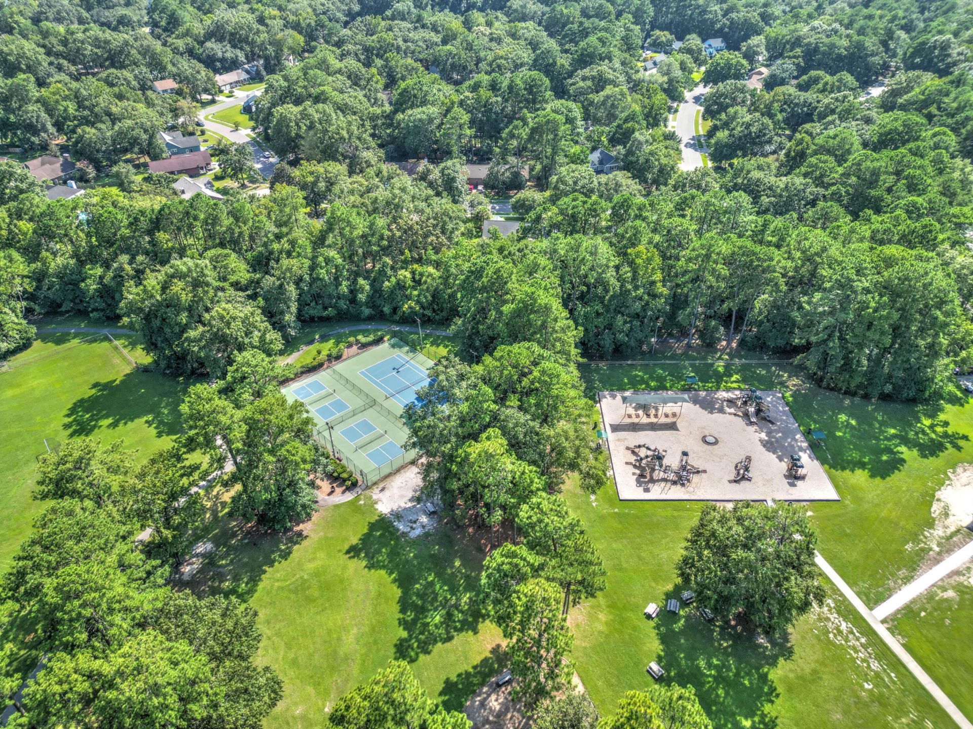106 Six Point Court Photo 75