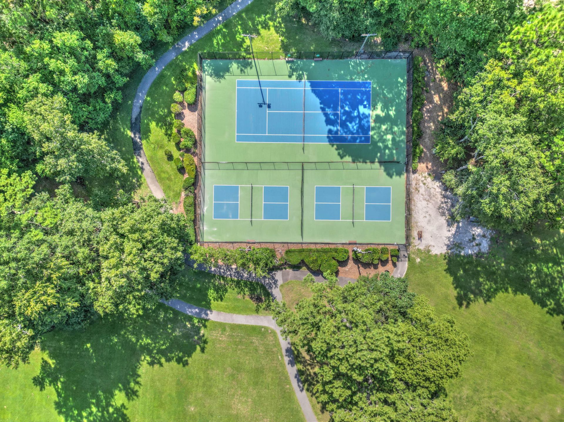 106 Six Point Court Photo 76