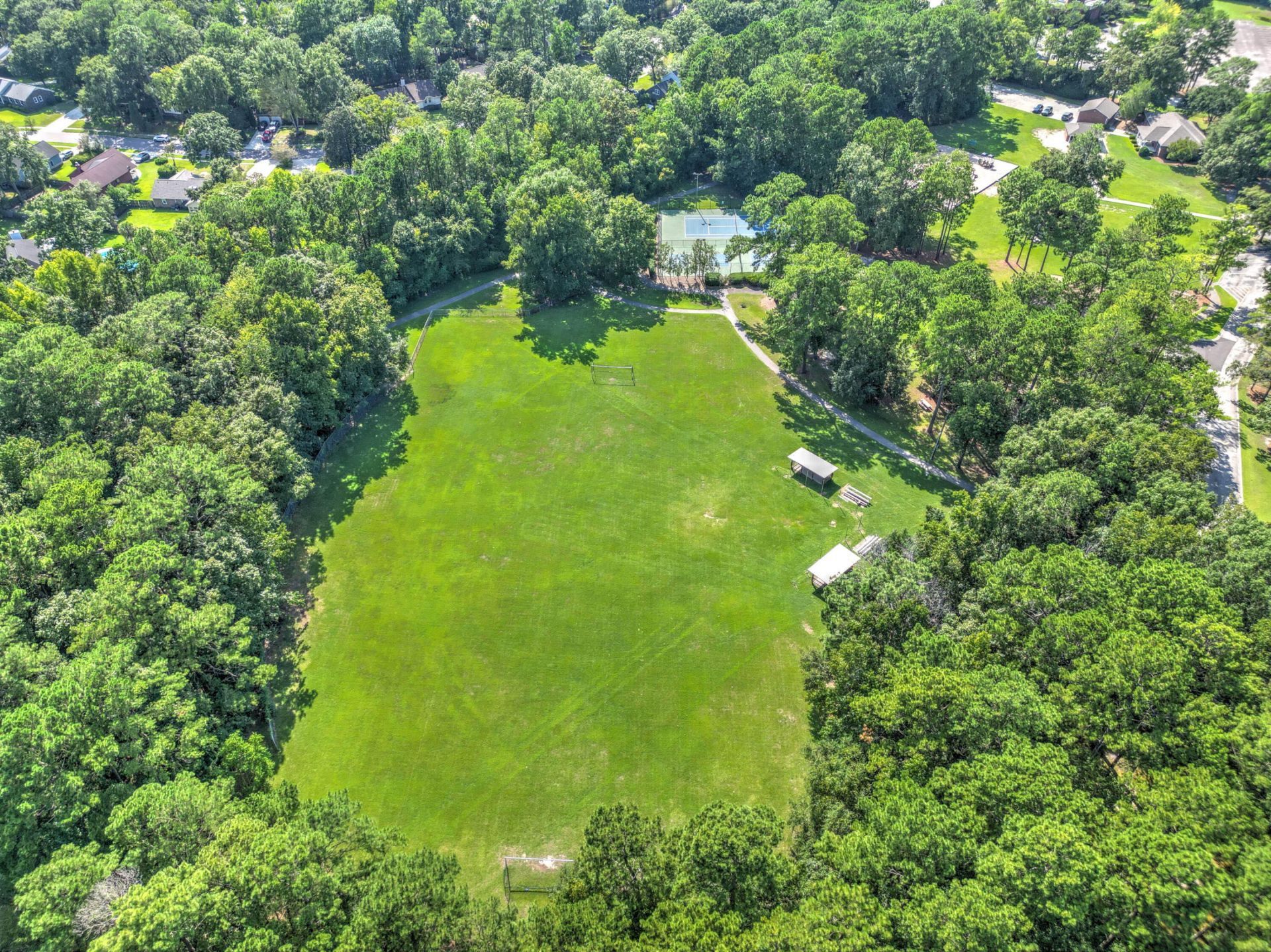 106 Six Point Court Photo 77