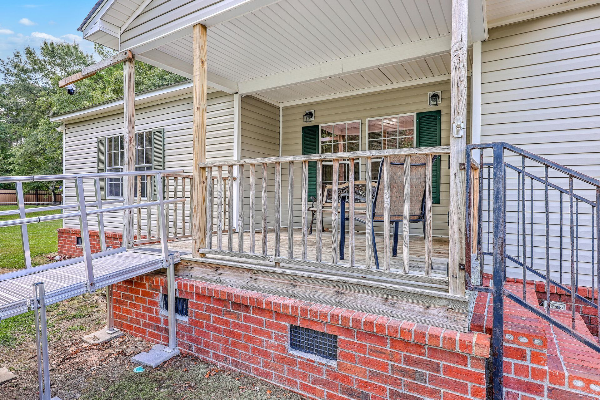193 W Turner Street Photo 13