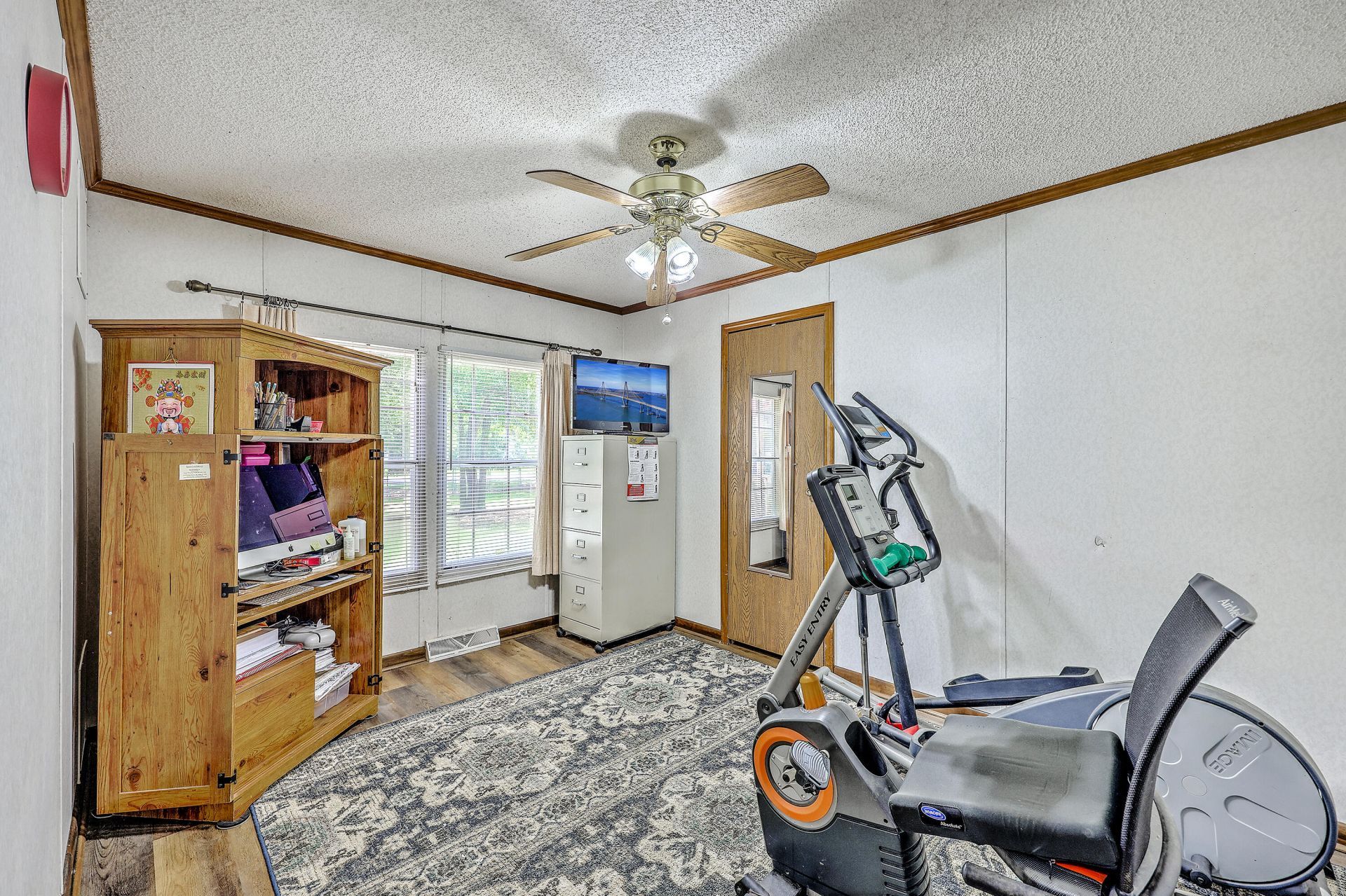 193 W Turner Street Photo 29