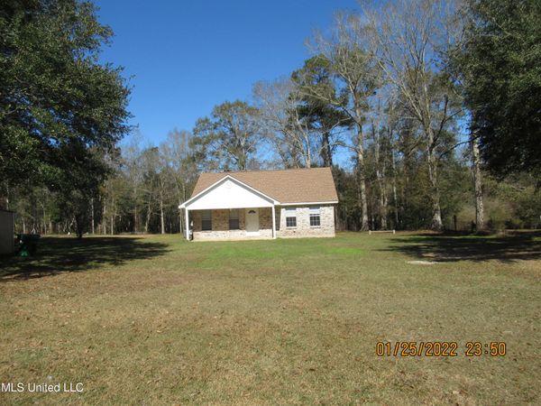 2216 Fay Lane, Vancleave, MS 39565