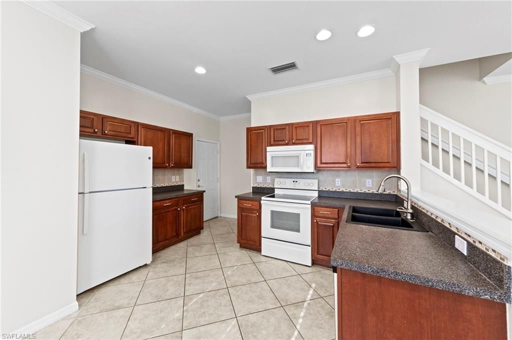 8451 Village Edge Cir , Unit 1, Fort Myers, FL 33919 Photo
