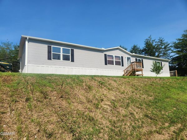 4111 Willow Court, Kodak, TN 37764