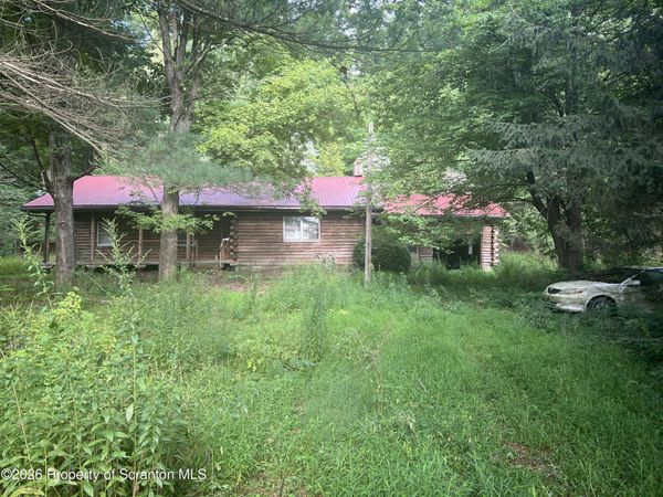698 Hinkley Road , Meshoppen, PA 18630