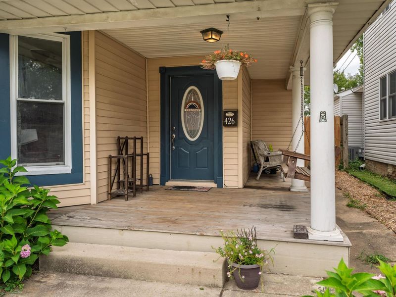 426 N High Street , Lancaster, OH 43130 Photo 2