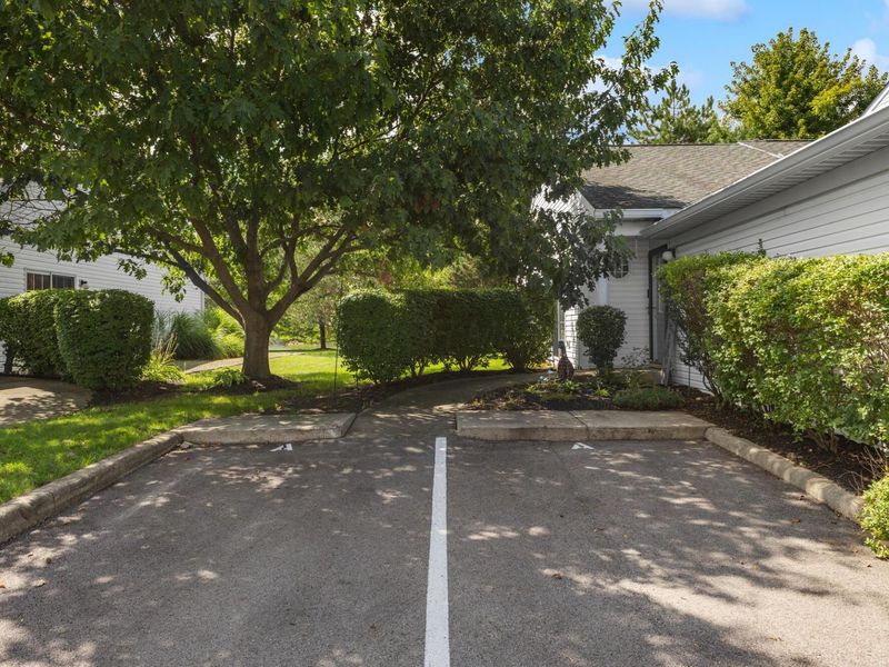 1981 Hoadley Drive , Unit 10A, Columbus, OH 43228 Photo 3
