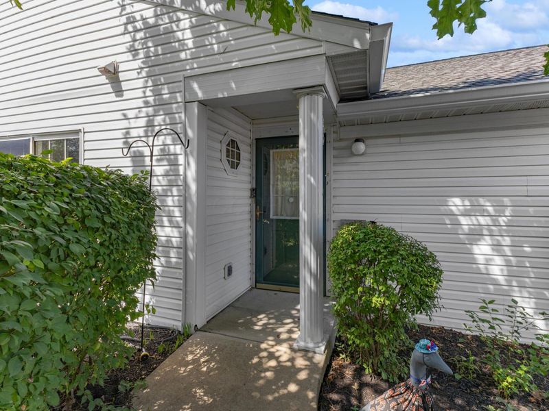 1981 Hoadley Drive , Unit 10A, Columbus, OH 43228 Photo 4
