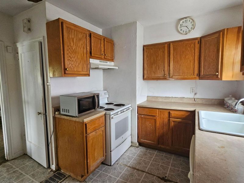 818 E Weber Road, Columbus, OH 43211 Photo 10