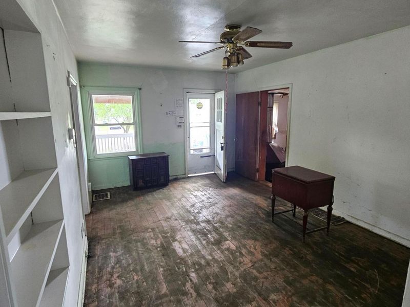 818 E Weber Road, Columbus, OH 43211 Photo 13