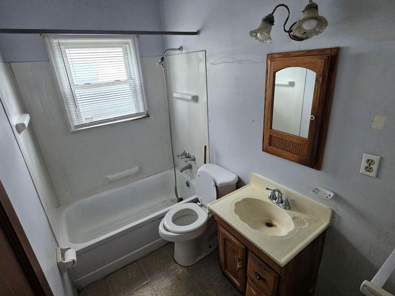 818 E Weber Road, Columbus, OH 43211 Photo 14