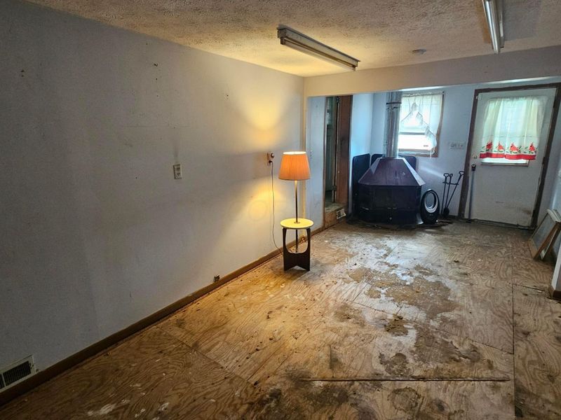 818 E Weber Road, Columbus, OH 43211 Photo 16