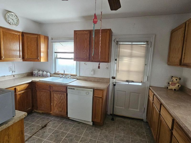 818 E Weber Road, Columbus, OH 43211 Photo 8