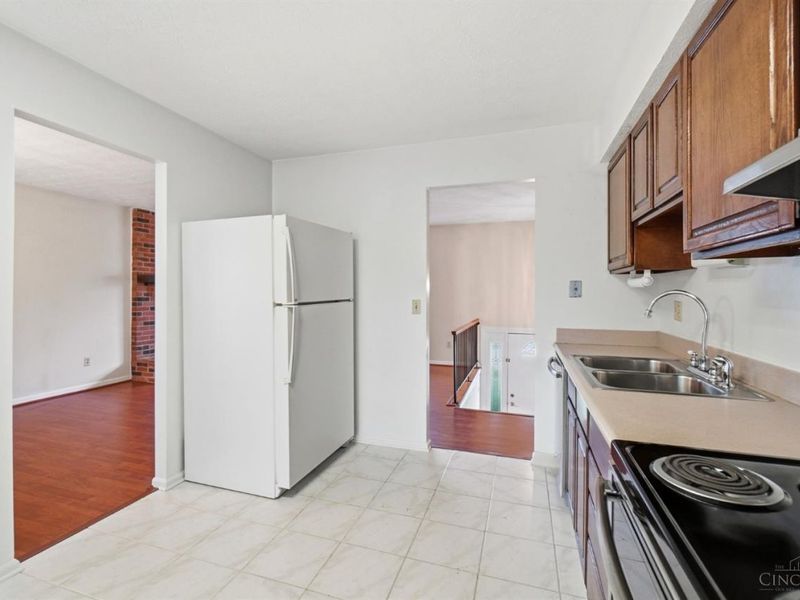 890 Summerfield Lane, Springdale, OH 45240 Photo 19