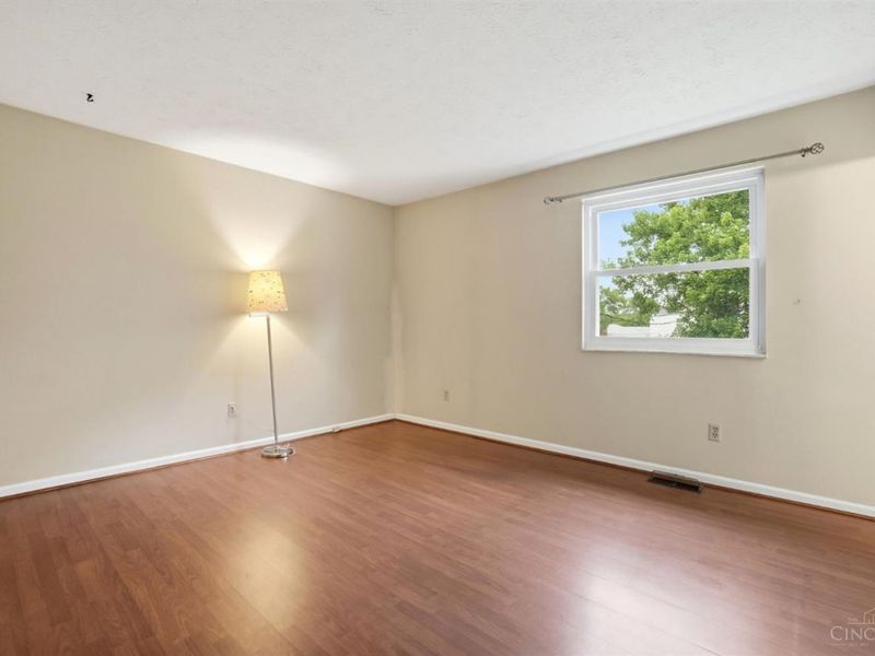 890 Summerfield Lane, Springdale, OH 45240 Photo 21