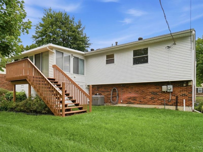890 Summerfield Lane, Springdale, OH 45240 Photo 25